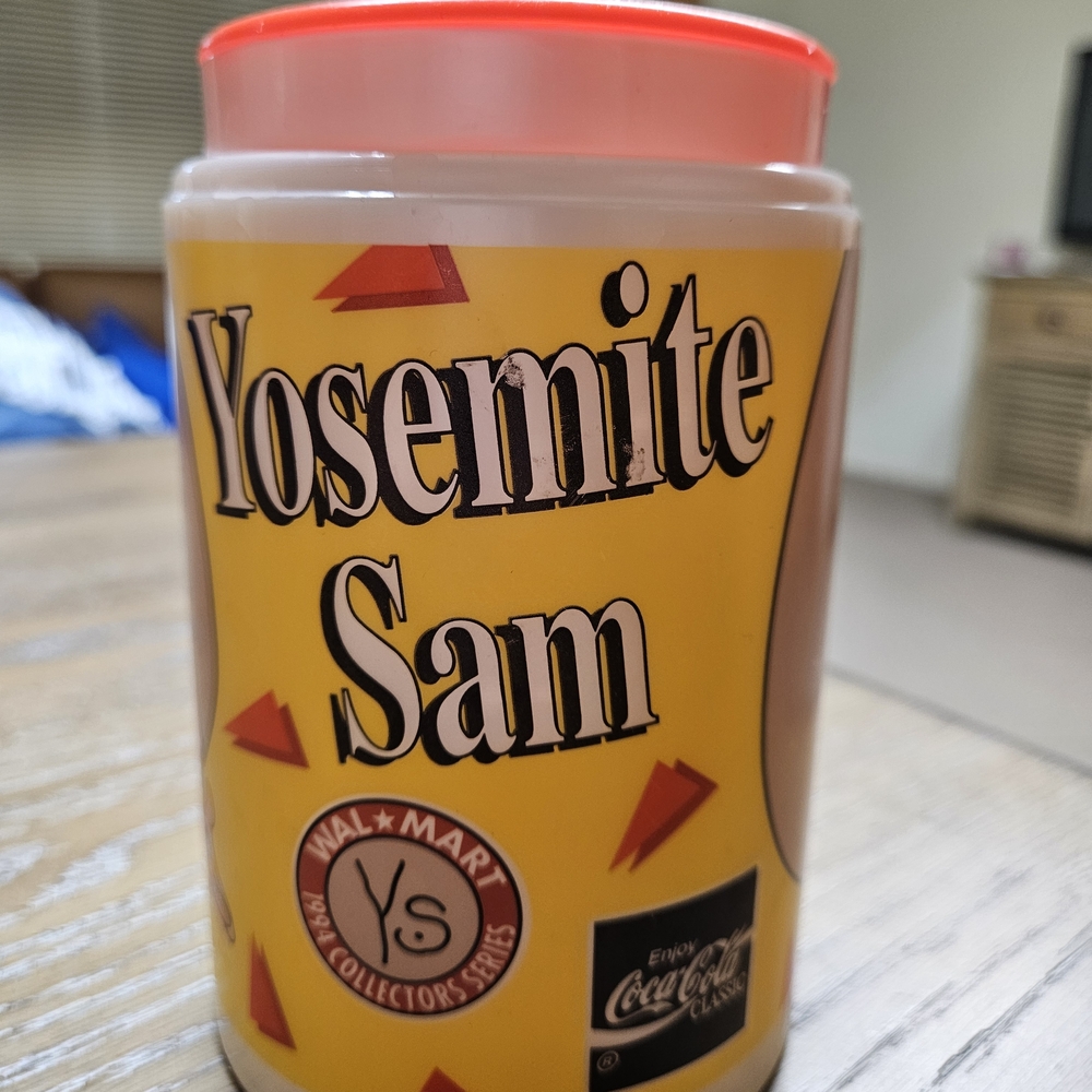 Warner Bros. Yosemite Red Plastic Coffee Mug with Handle - Picture 2 of 8